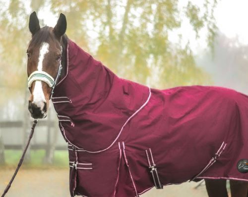 HKM výběhová deka PROFI Termo s odnímatelným krkem 200g vínová
