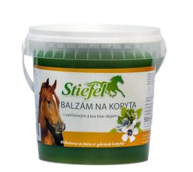 Stiefel Balzám na kopyta, ochrana a péče o strukturu, soudržnost a elasticitu kopyta, balení 500 ml